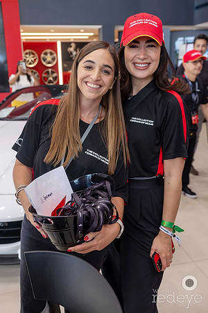 Julia Galmarini & Isa Yidi-Corp