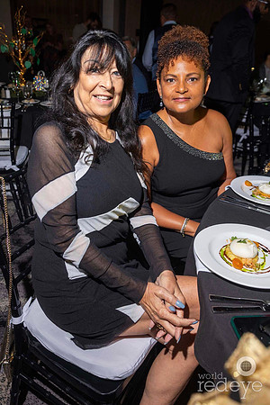Linda Coll & Mia Landrin