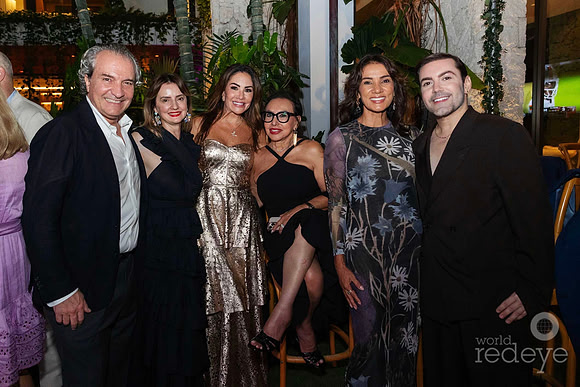 Massimo Melchiorre, Yeliz Titiz, Luciana Fragali, Mirtha Arriaran, Roberta Santos, & Renato Tolevi