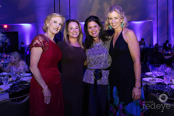 Lourdes Giménez, Liana de Mena, Ana María Rodríguez, & Montse Friguls