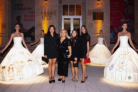 Diana Carone, Lisa & Sophia Sciortino & Gabriella Farache
