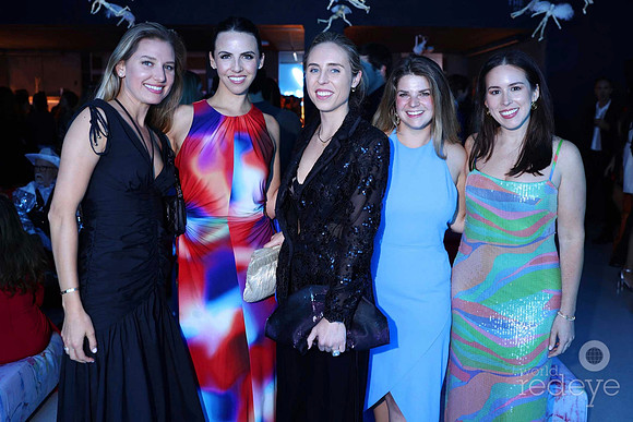 Gillian Sutherland, Claire Powers, Amanda Brennan, Katy Searcy, & Alyssa Lozano
