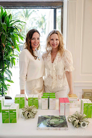 Lauren & Lisa Goldfaden