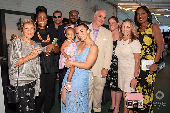 Lisa Viskup, Joan D’Hurieux, Barry D’Hurieux, Stephen & Jenny Levin, Amy & JP & Kaia Alleyne, Liz Mariaca, & Shaeryl Mandoeng