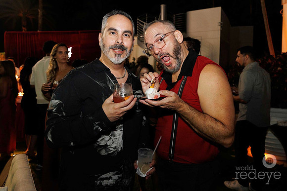 José González & Ismael Llano