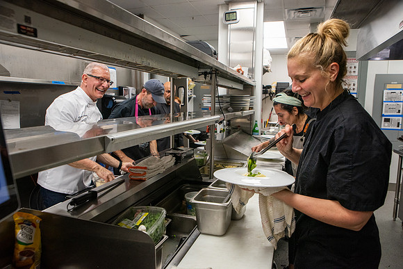 Robert Irvine, Amanda Freitag4
