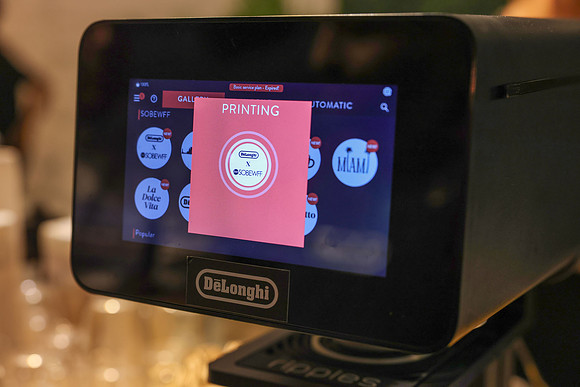 DeLonghi Coffee26