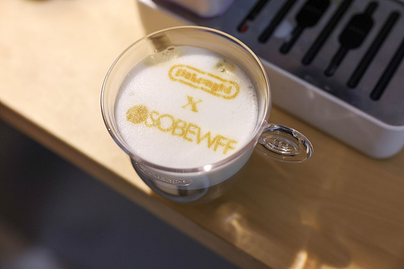 DeLonghi Coffee30