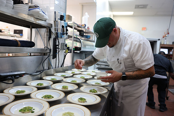 Nando Chang cooking8