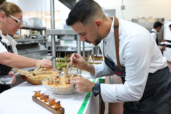 Jean Delgado cooking14