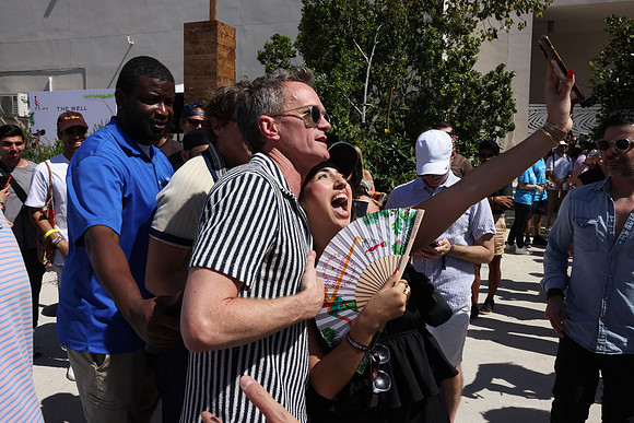 Neil Patrick Harris & David Burtka interacting with fans43