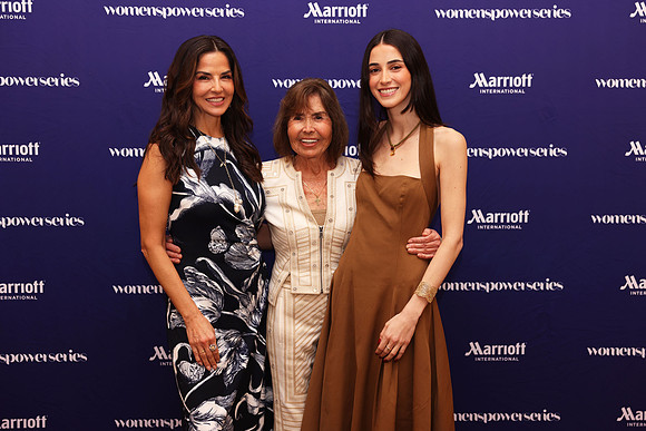Dayssi Olarte de Kanavos, Pina Olarte, & Sophia Kanavos4