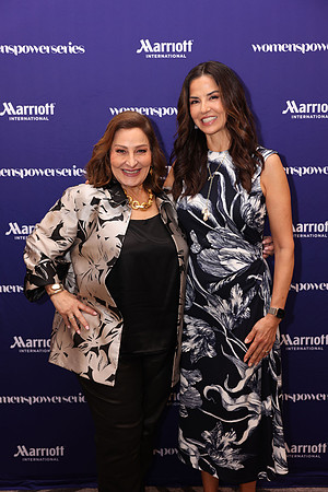 Laura Geller & Dayssi Olarte de Kanavos2