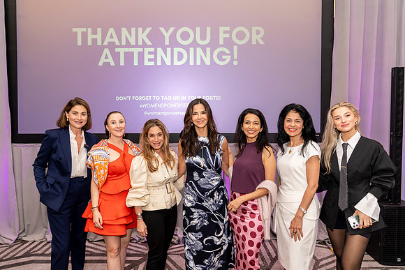 Jennifer Valoppi, Susanne Birbragher, Marissa Toccin, Dayssi Olearte de Kanavos, Gabrielle Halady