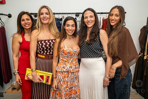 Vanessa Perez, Ana Cristina Rodriguez, Luciana Cabrales, Mariana Odreman & Andrea Vasquez