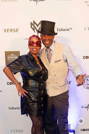 Stephanie Williams & Jon Saxx