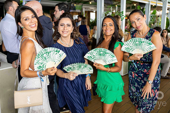 Bruna Meaney, Priscila Oliveira, Renata Santos, & Camila Camargo