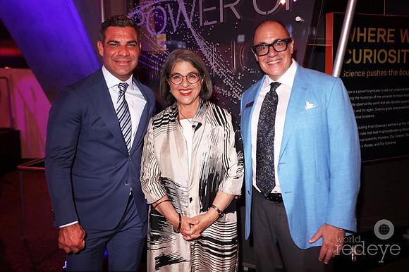 Mayor Francis Suarez, Mayor Daniella Levine Cava, & Doug Roberts