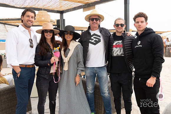 Jonathan Howard, Joanna Davila, Candice, Marc, Connor, & Tannah Ackermann