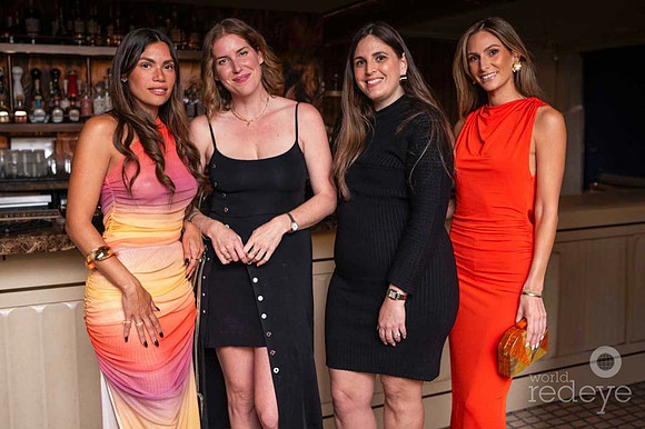 Sari Martelo, Katie Burton, Nancy Arroyo & Sofia Terrazas