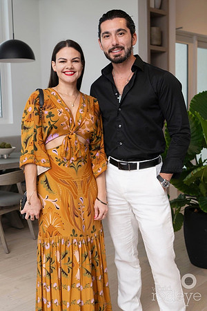Tatiane Almeida & Jonathan Campanella