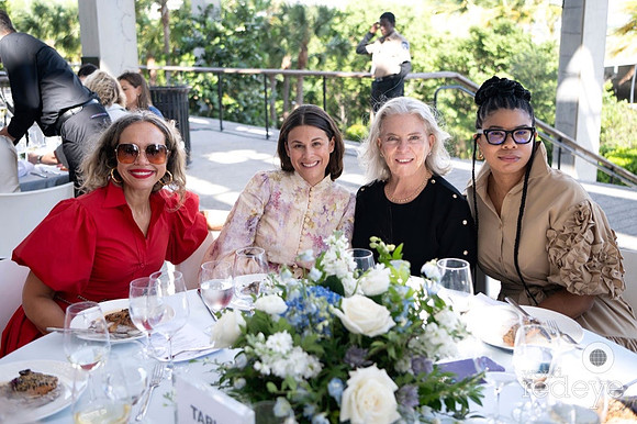 Jacqueline Nickelberry, Amanda Baker, Maggie Hernandez, & Aldeide Delgado