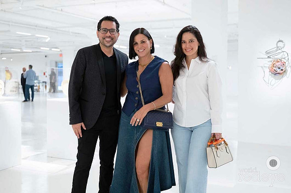 Marco Giron, Rebeca León, & Maria Cueva
