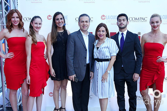 Paola Chirinos, Wilson, Linnette, & Esteban Ruiz