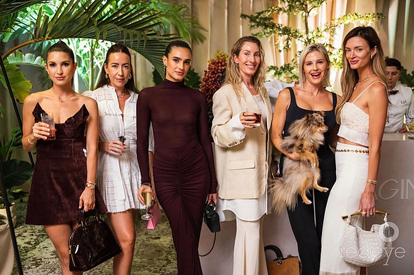 Priscila Fadul, Melissa Izquierdo, Isabela Grutman, Natasha Gorham, Irene Sharp, & Amanda Hertzberg
