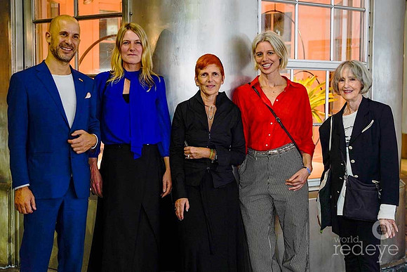 Christofer Burger, Katja Hettler, Silvia Barisione, Jula Tullmann, & Tina Spiro