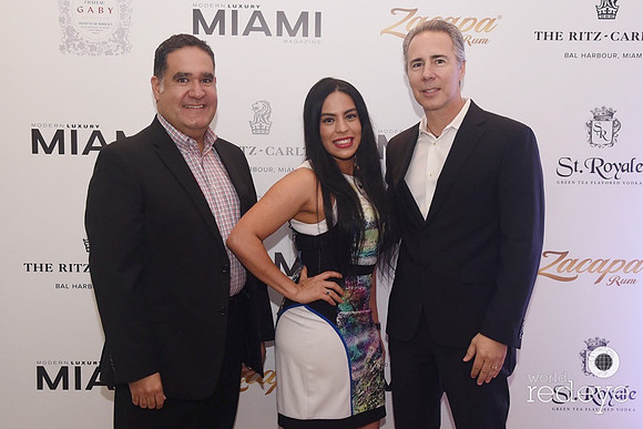 Alejandro Del Valle, Janet Gutierrez Hahn, & Gary J. Merlino
