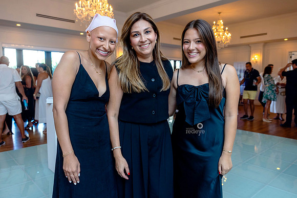 Nicole, Paulina, & Sofia Gonzalez