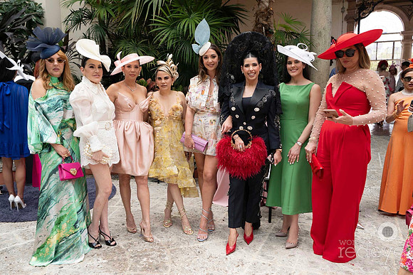 Odelmis Bello, Miriam Schlesinger, Maybel Castellon, Brismay Castellon, Suzette Laurent, Lissete Hermida, Gelien Perez & Sissy Rodriguez