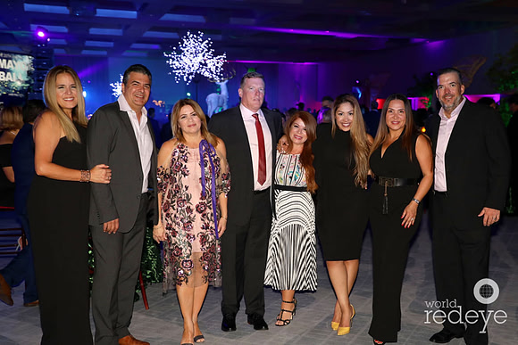 Rutsie Hernandez, Federico Maeso, Luz Gonzalez, Wiliam & Patricia Meredith, Kate Vargas, Mayerling Villar, & Josue Villar