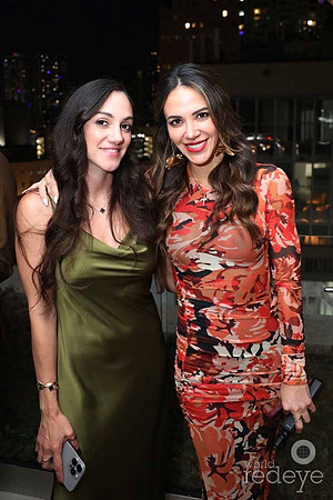 Gabriela & Cristina Davalos