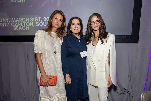 Barbara Siegler, Silvia Karman Cubiña, Dayssi Olathe de Kanavos