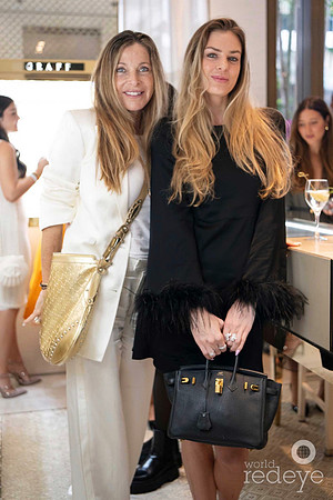 Aviva Sharp & Camila Wisniewski