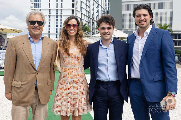 Alan Ojeda, Lucia Ojeda, Álvaro Otero, & Nick Golds