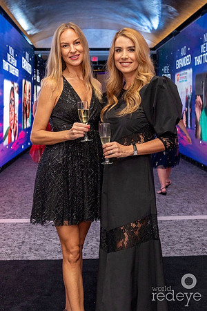 Henna Hiltunen & Elizabeth Perez