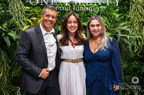 Javier Parra, Karine Carvalho, & Adriana Guiza
