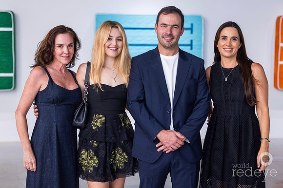 Blanca Londono, Isabella Almeida, Lucas Jaramillo, & Adriana Vergara