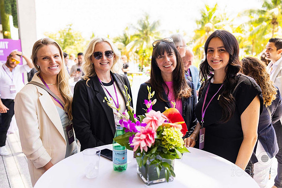 Andrea Sinay, Jessica Sander, Lisa Shephard, & Alexandra Guevara