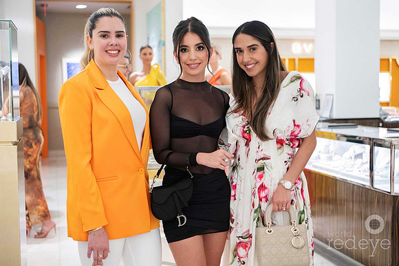 Claudia Guevara, Jennifer Acevedo, & Lorena Rivera