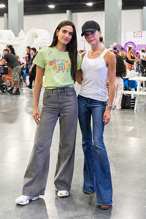 Isabela Rangel Grutman & Victoria Beckham