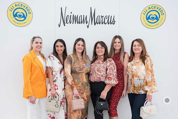 Claudia Guevara, Lorena Rivera, Dayana Rojas, Olga Martinez, Dainerys Rojas, & Norma Acevedo
