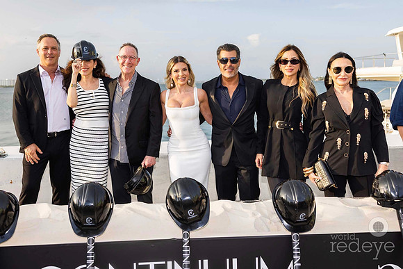 Phil Gutman, Silvana Capuzzo, Bruce Eichner, Karla de la Torre, Ruben Alvarez, Ceci Manzur, & Jimena Pintos