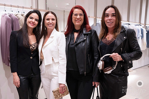 Melina Belarmino, Catia Tavares, Leticia Seibert & Flavia Lara