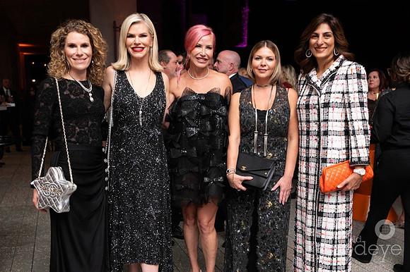 Sarah Feil Lewin, Suzy Buckley Woodward, Alexa Wolman, Elodie Fiorio, & Fara Nathou