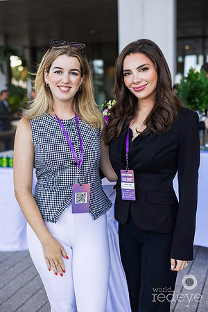 Claudia Farinas & Juliette Valle