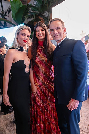 Lele Pons, Jennifer Elias & Luis Pons